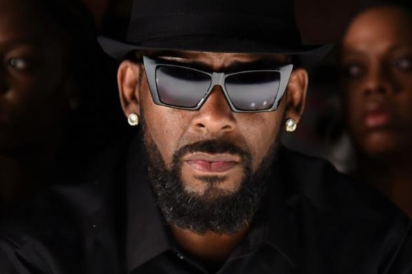 Lifetime estreia minissérie sobre R. Kelly, cantor acusado de abuso sexual 